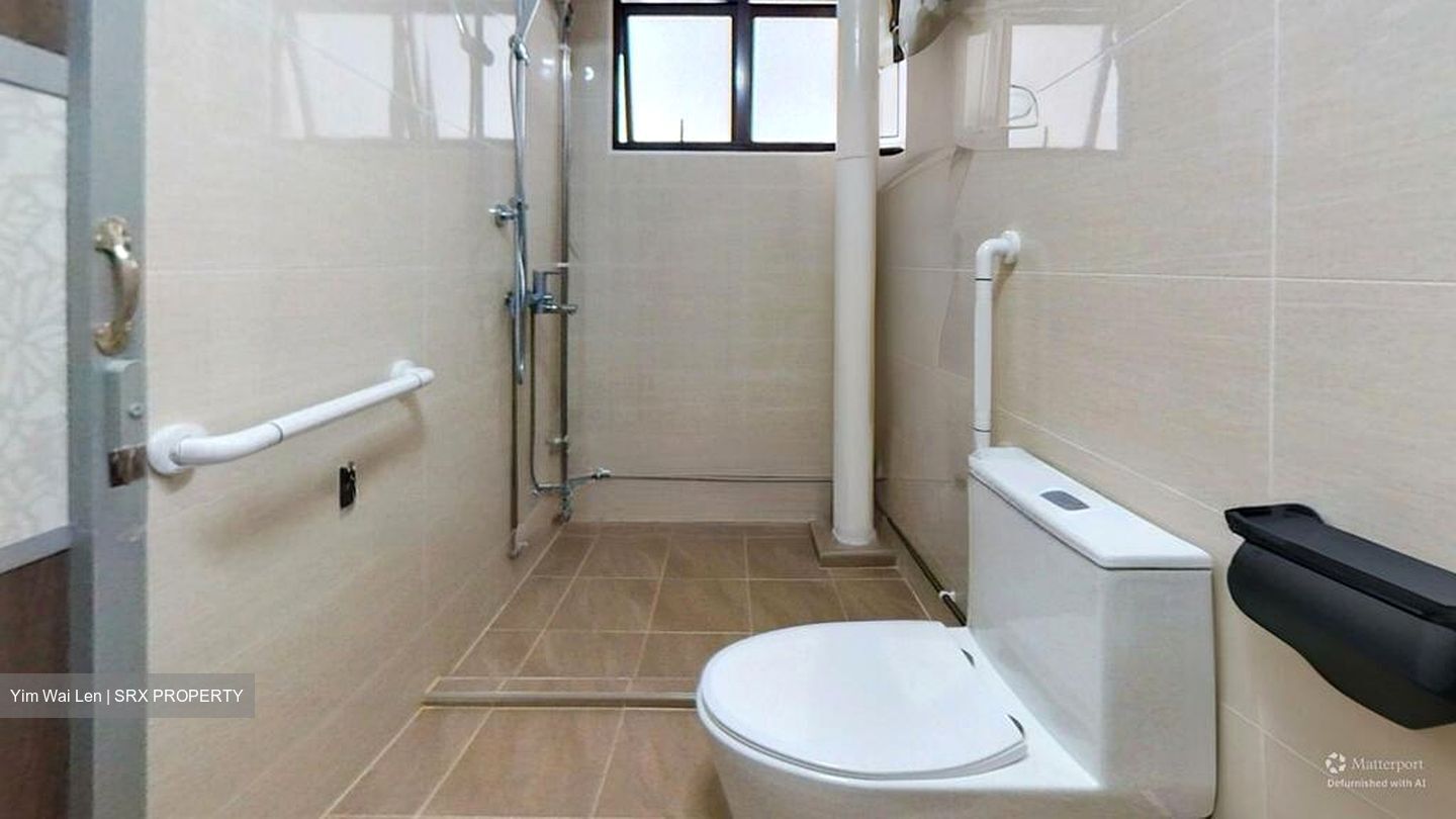 Blk 714 Jurong West Street 71 (Jurong West), HDB Executive #500283841